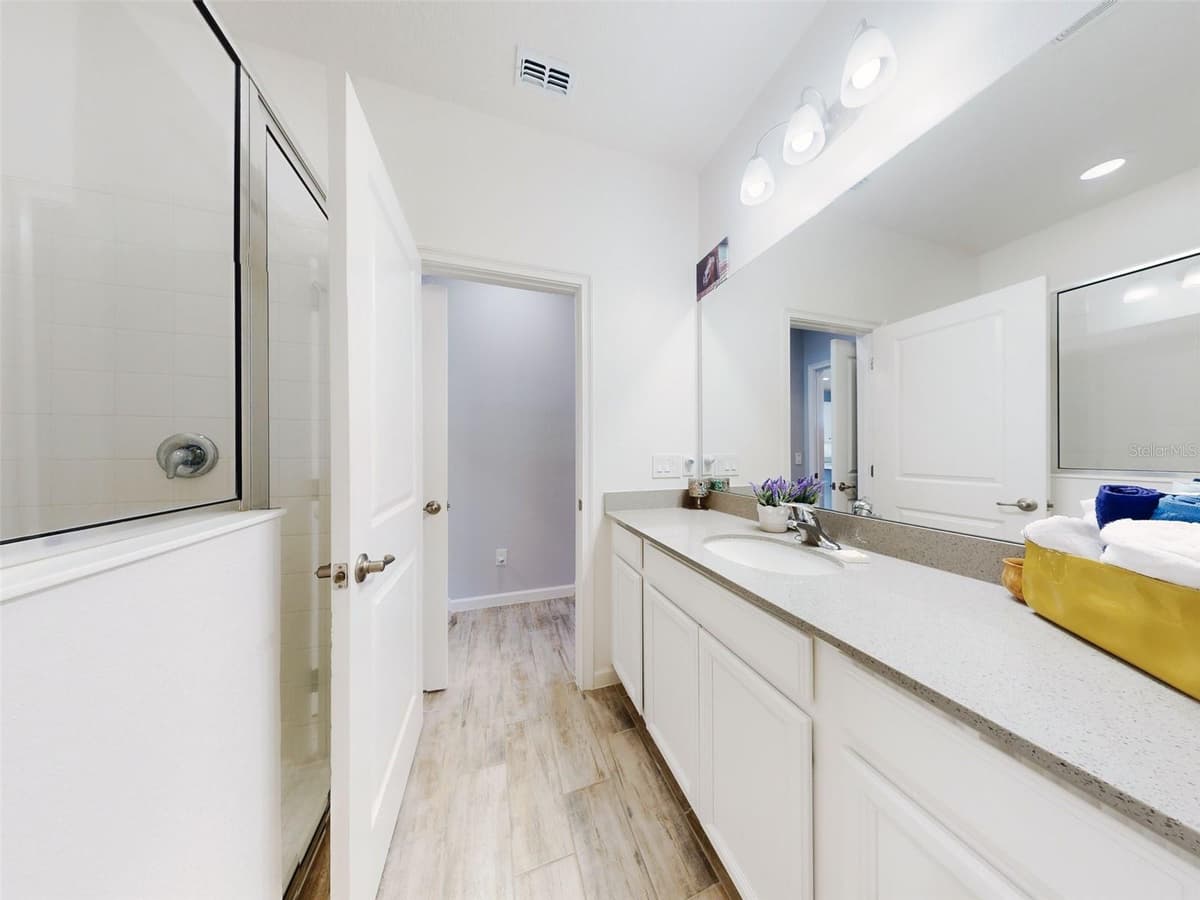 962 COMPASS LANDING DRIVE — photo 38 of 63