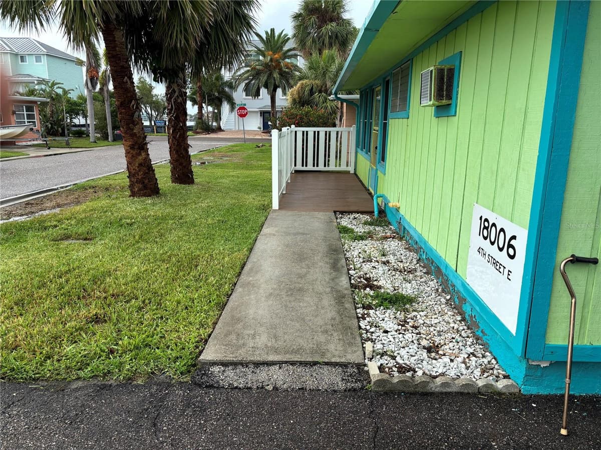 18006 4TH STREET — photo 5 of 32