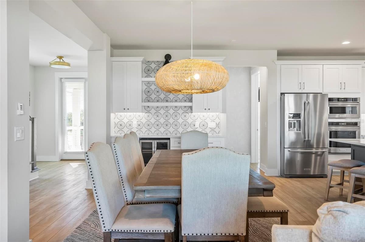 202 SURFVIEW LANE — photo 9 of 48