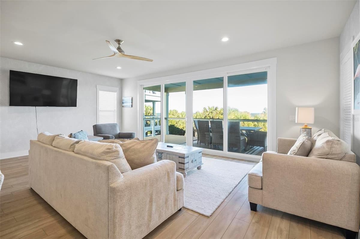 202 SURFVIEW LANE — photo 17 of 48