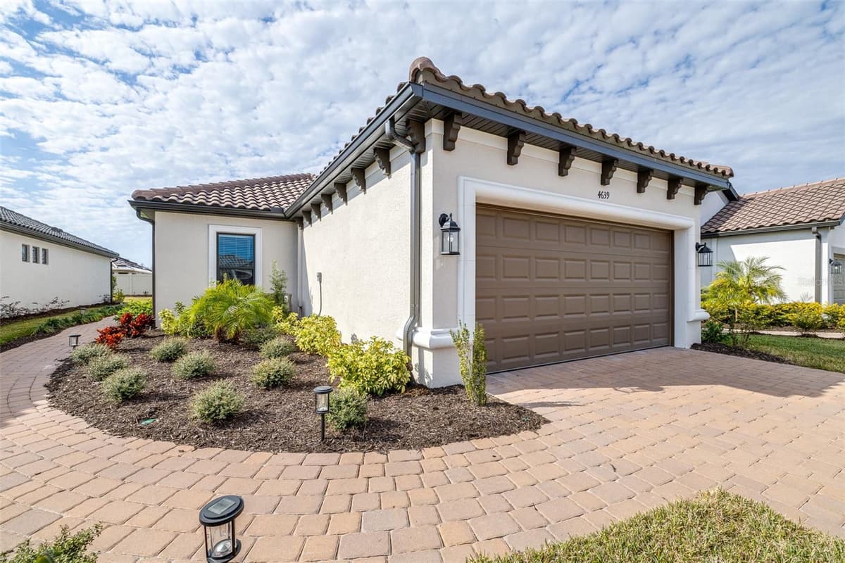 4639 GAROFALO ROAD — photo 9 of 59