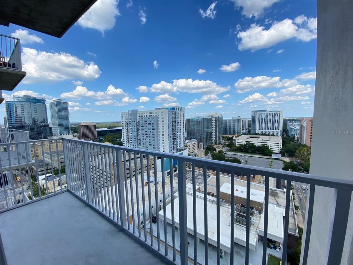 155 COURT AVENUE — photo 15 of 15