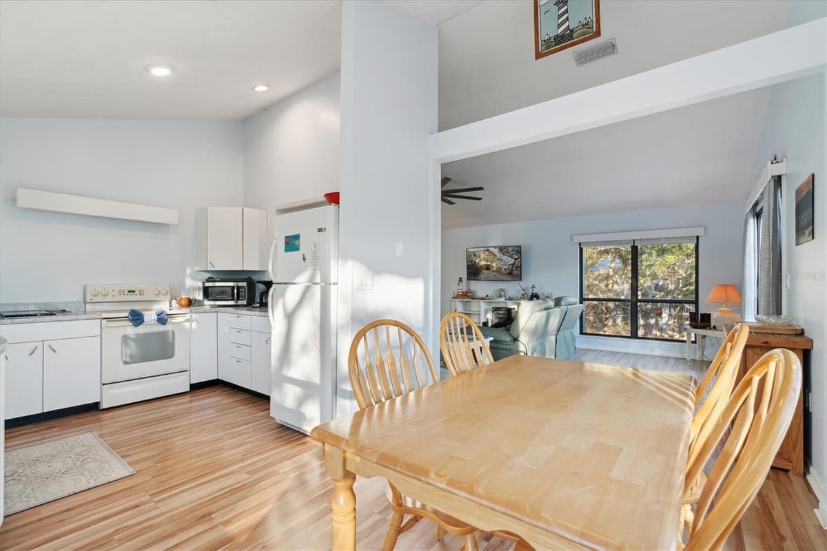 12631 HODGSON AVENUE — photo 15 of 40