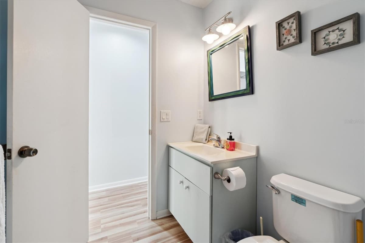 12631 HODGSON AVENUE — photo 32 of 40