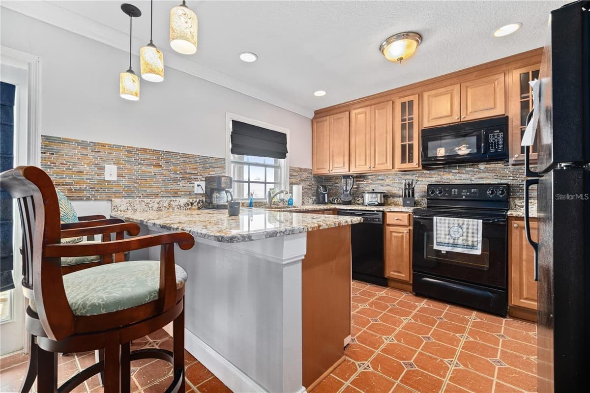 5012 STARFISH DRIVE — photo 5 of 30