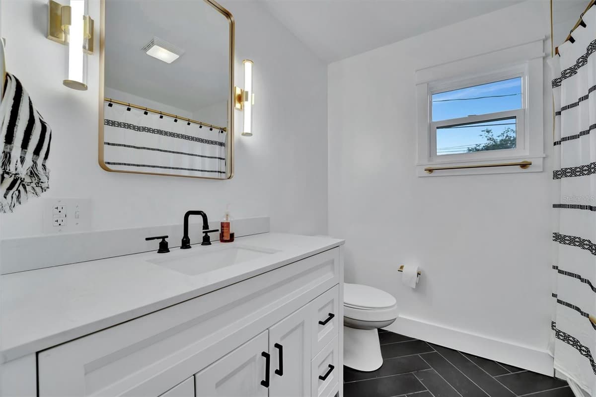 2713 4TH AVENUE — photo 73 of 85