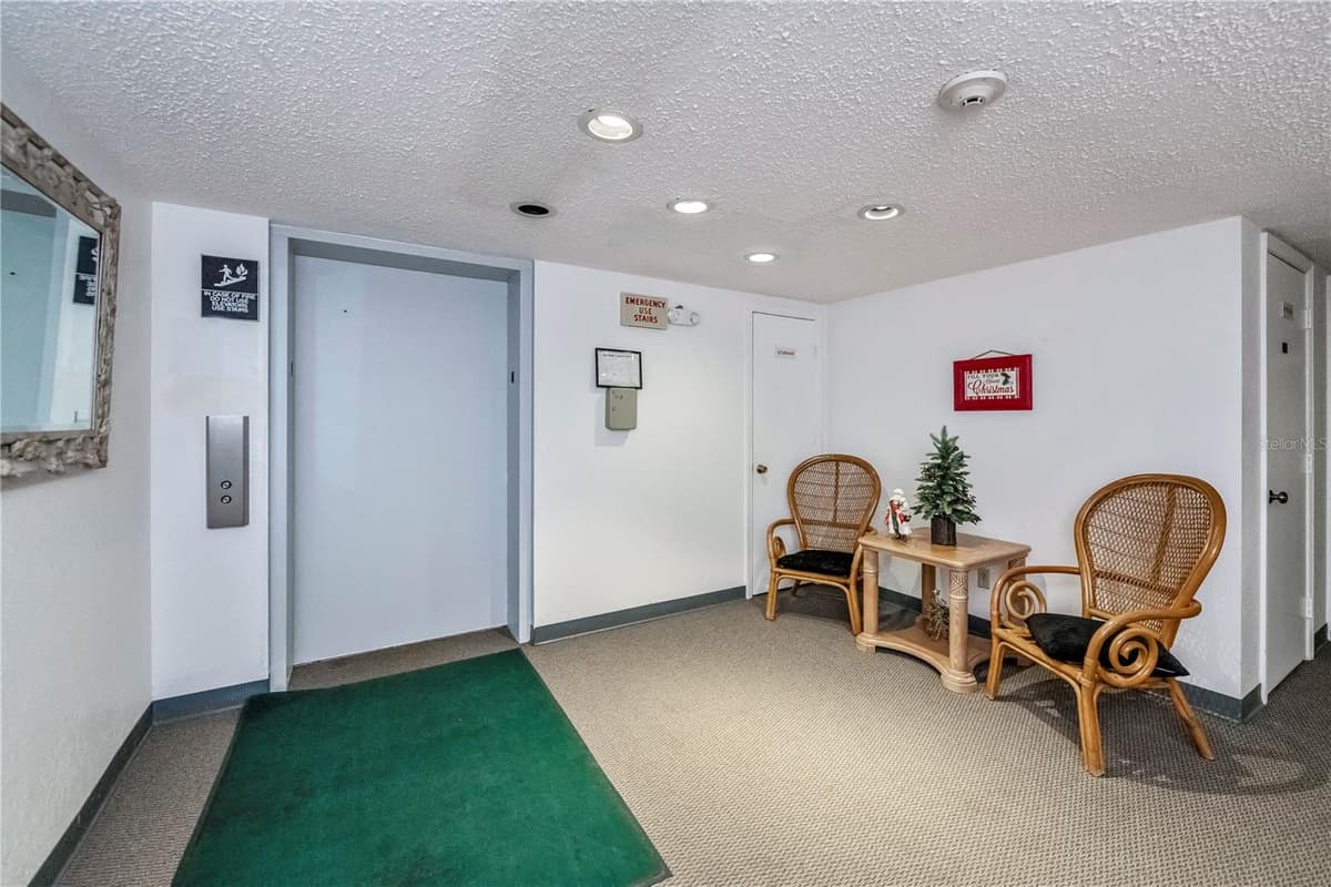 25188 MARION AVENUE — photo 40 of 49