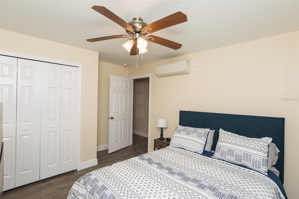 915 PALMETTO STREET — photo 24 of 65