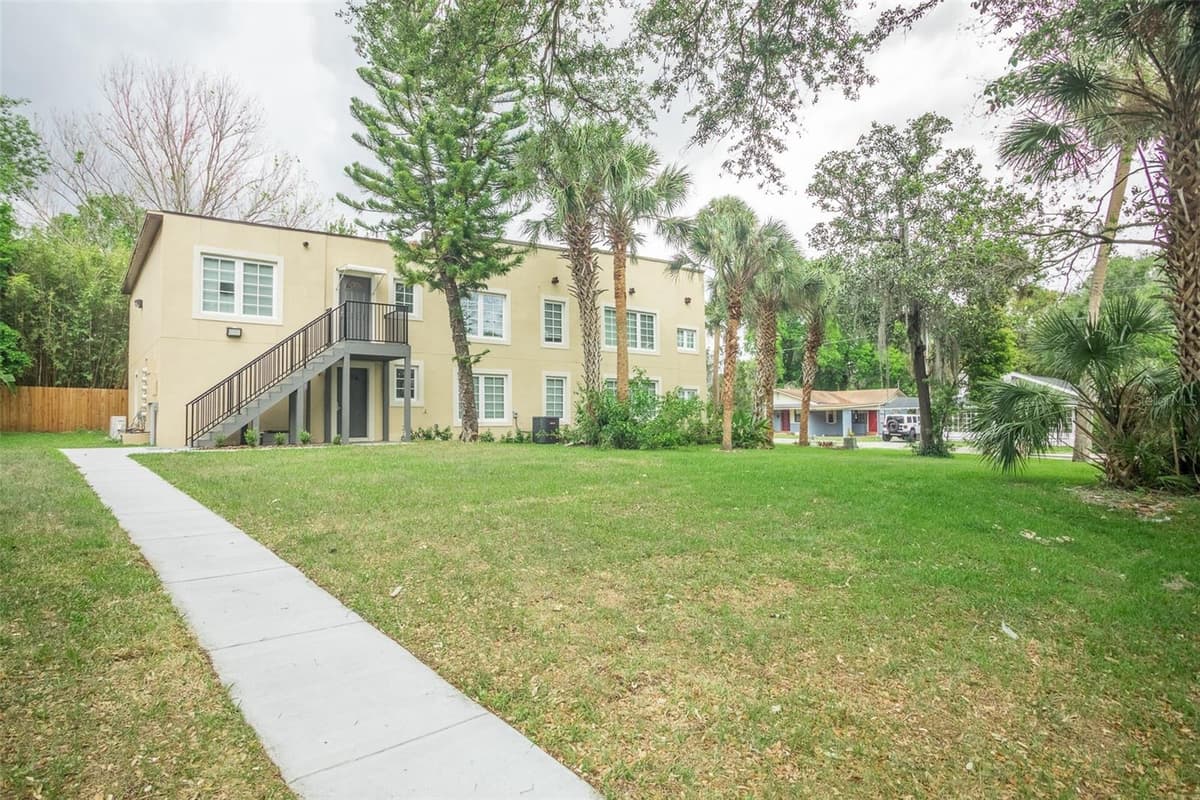 915 PALMETTO STREET — photo 6 of 65