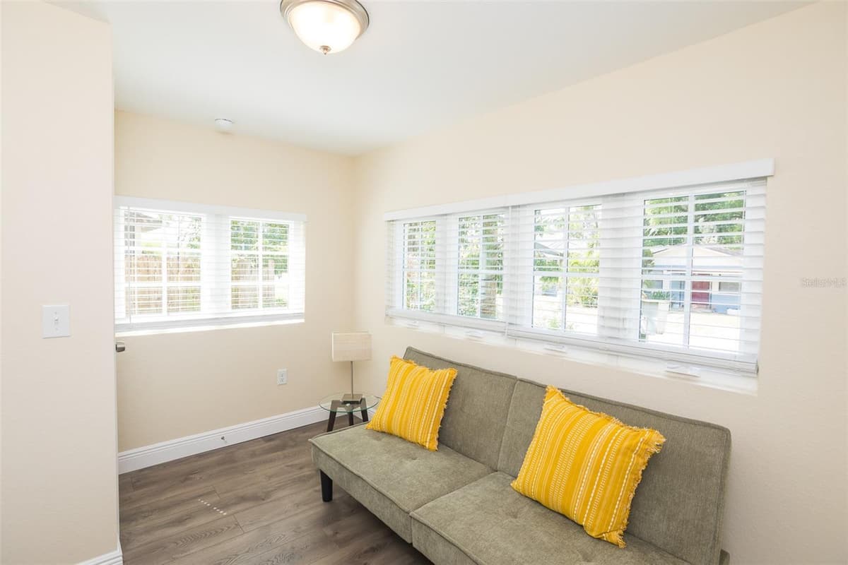 915 PALMETTO STREET — photo 48 of 65