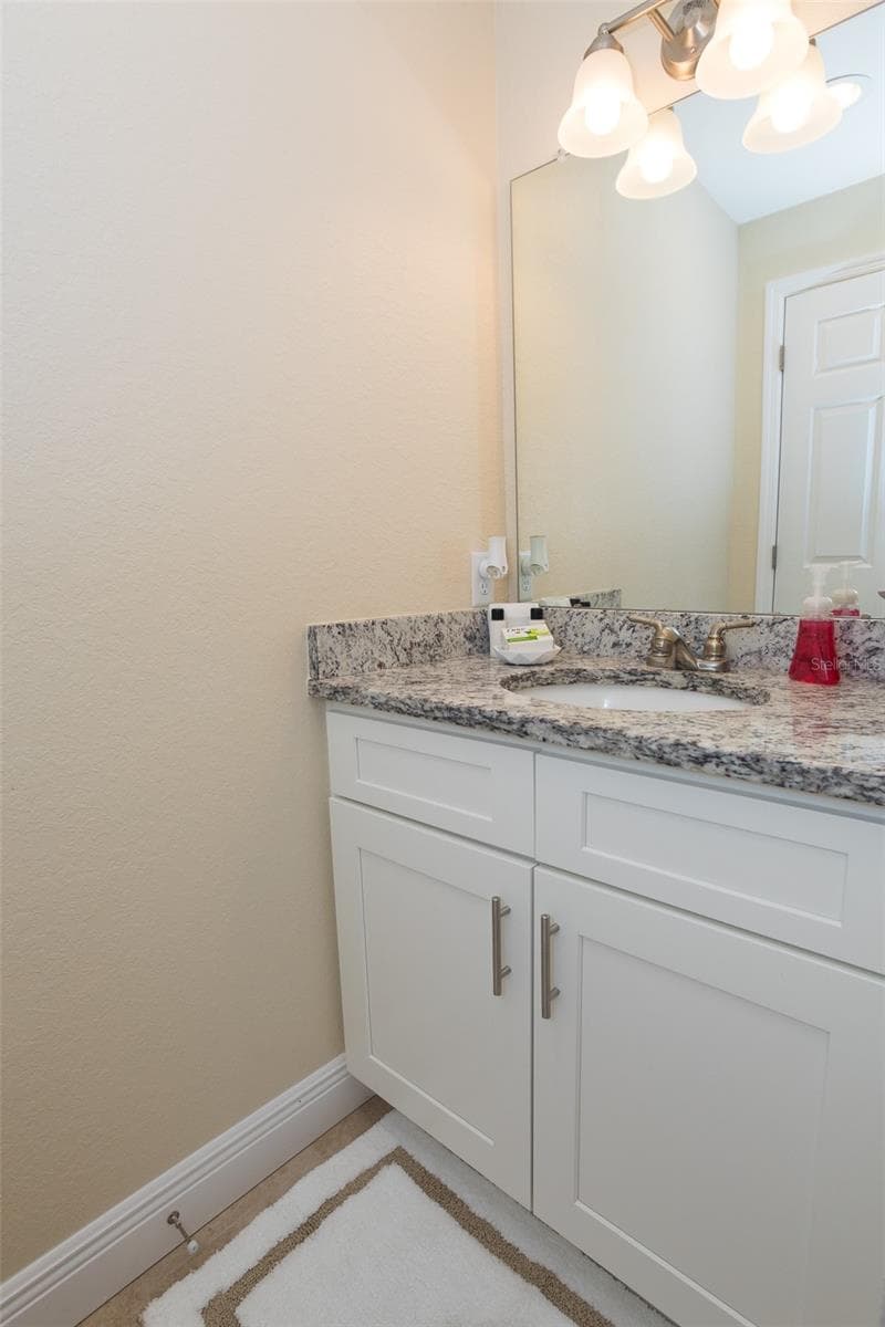 915 PALMETTO STREET — photo 43 of 65