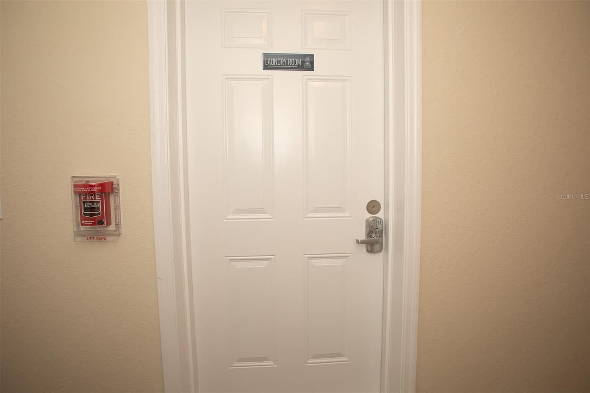 915 PALMETTO STREET — photo 63 of 65