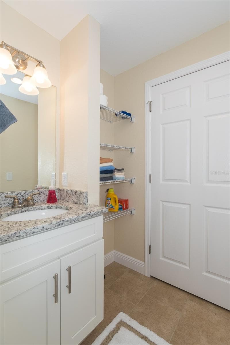 915 PALMETTO STREET — photo 20 of 65