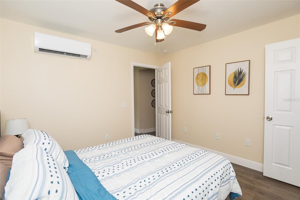915 PALMETTO STREET — photo 45 of 65