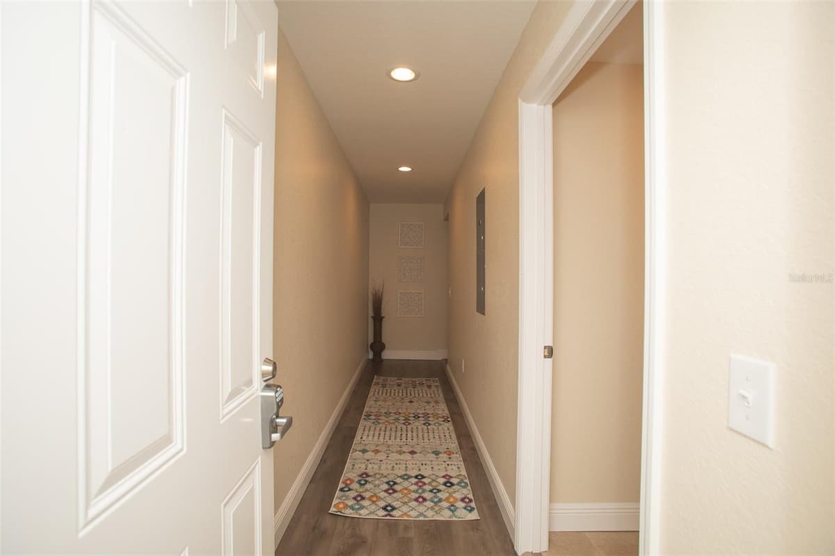 915 PALMETTO STREET — photo 27 of 65