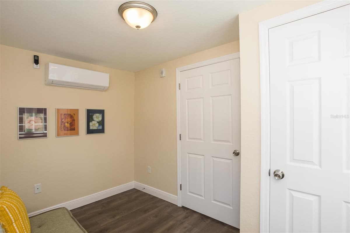 915 PALMETTO STREET — photo 50 of 65