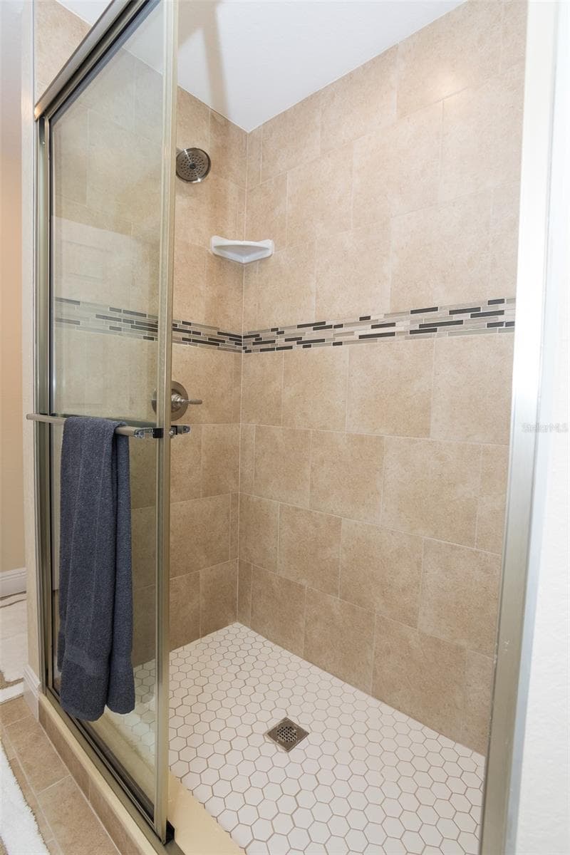 915 PALMETTO STREET — photo 41 of 65