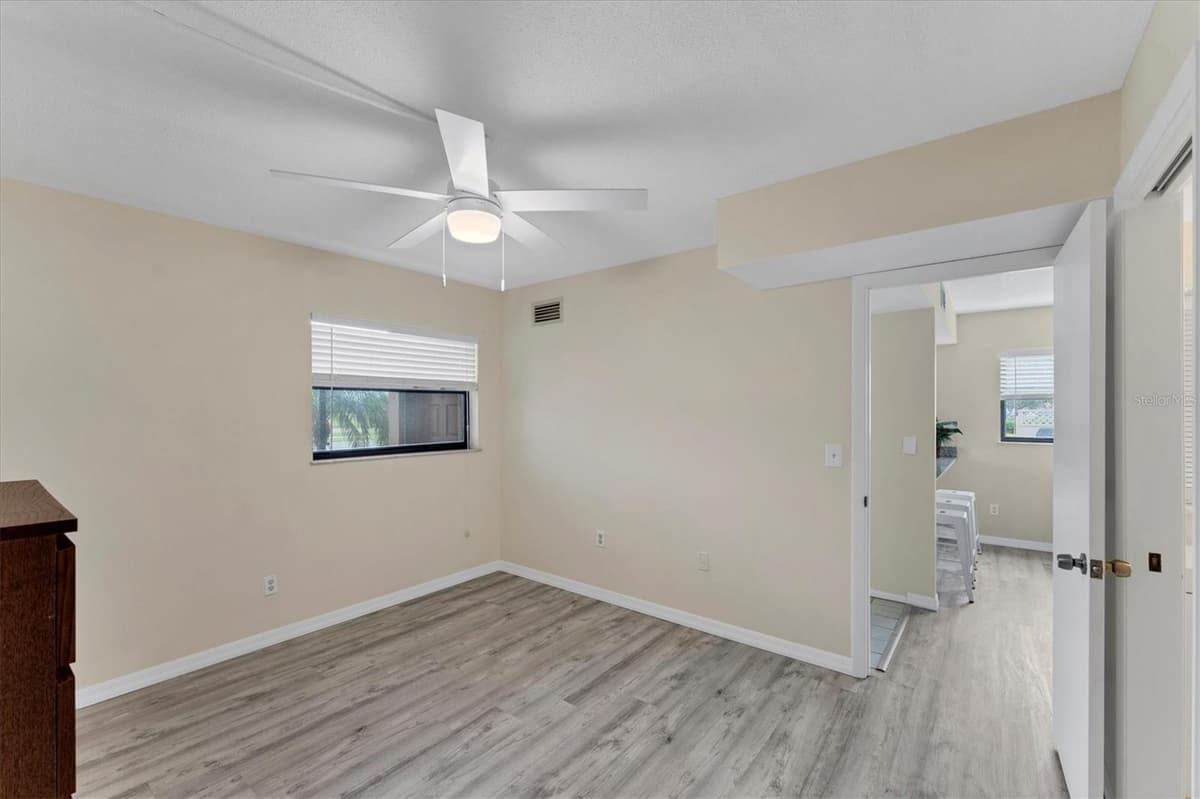 104 CAPRI ISLES BOULEVARD — photo 23 of 43