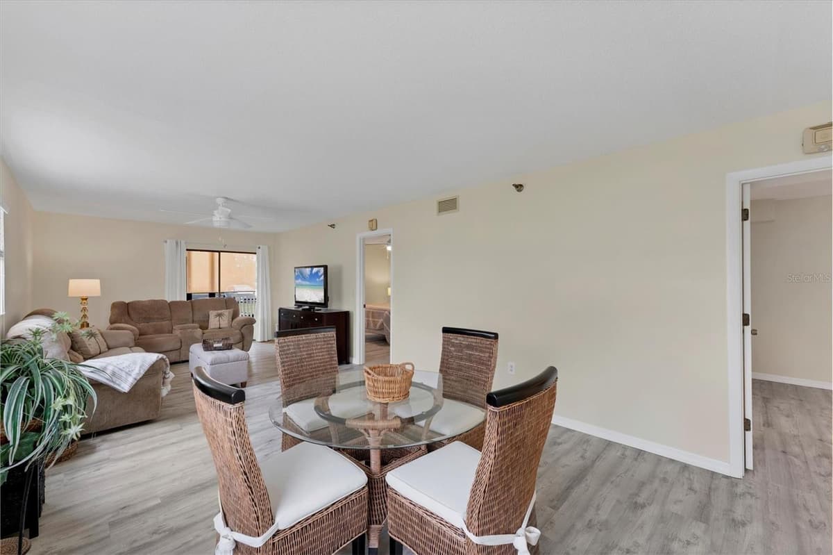 104 CAPRI ISLES BOULEVARD — photo 13 of 43