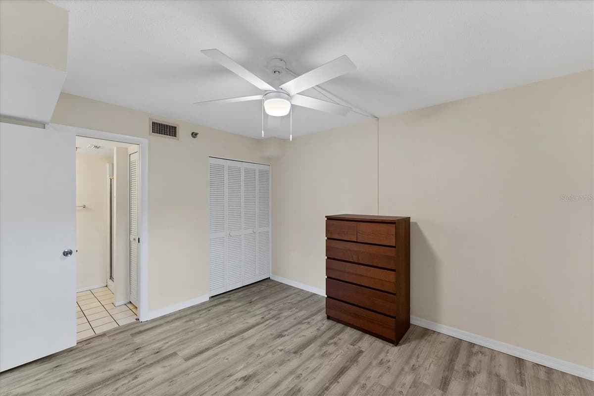 104 CAPRI ISLES BOULEVARD — photo 21 of 43