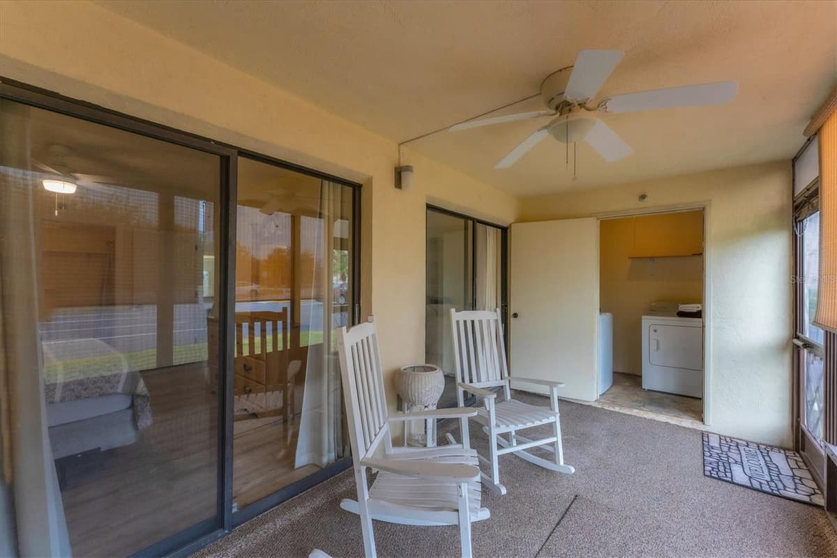 104 CAPRI ISLES BOULEVARD — photo 25 of 43