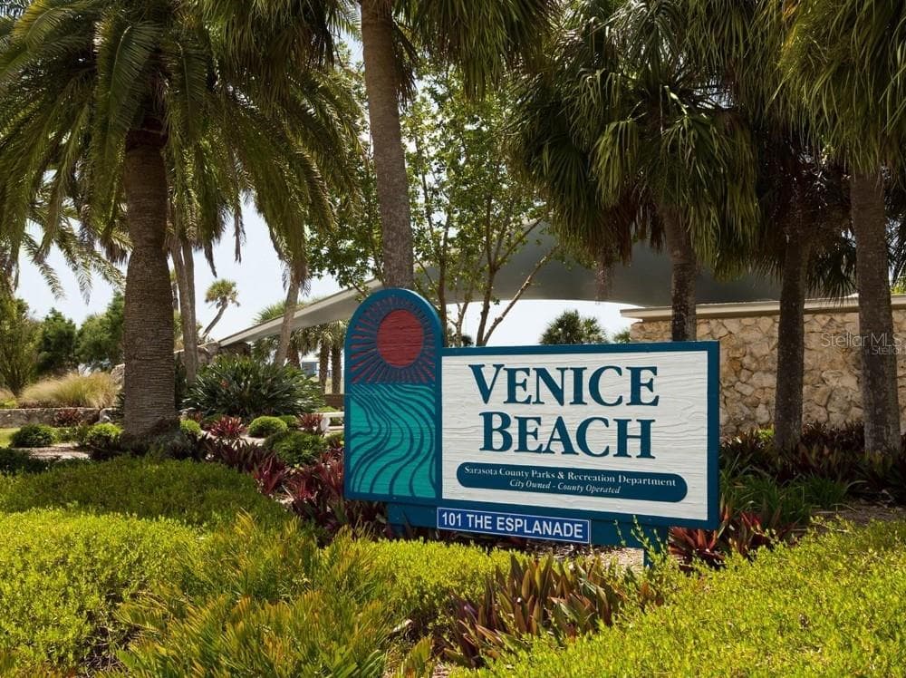 104 CAPRI ISLES BOULEVARD — photo 40 of 43