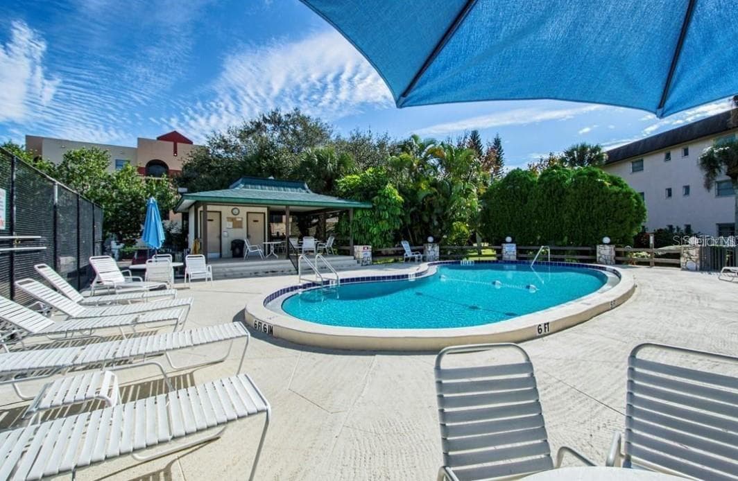 104 CAPRI ISLES BOULEVARD — photo 30 of 43