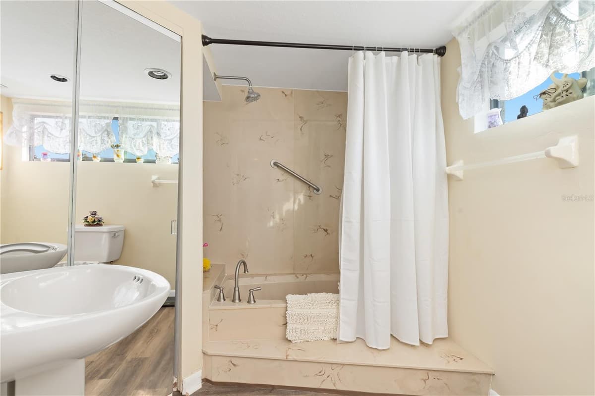 1801 JAMAICA WAY — photo 33 of 47