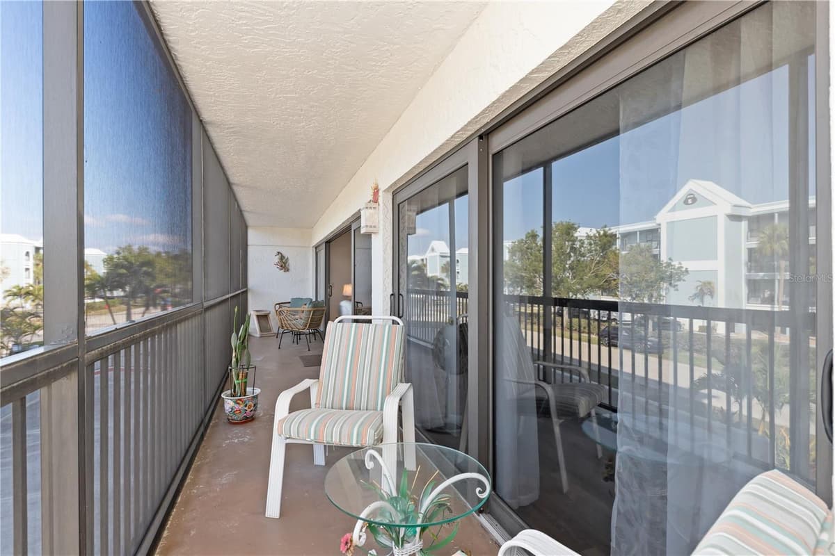 1801 JAMAICA WAY — photo 13 of 47