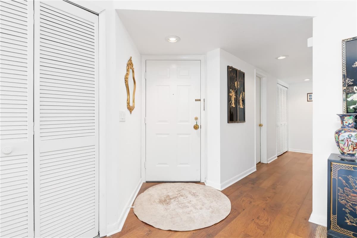 1801 JAMAICA WAY — photo 7 of 47