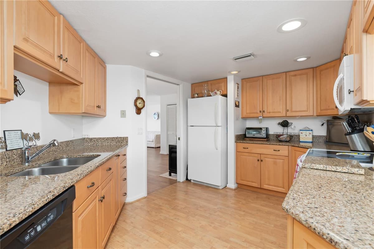 1801 JAMAICA WAY — photo 16 of 47