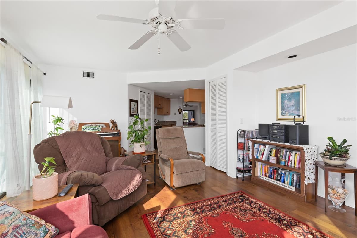 1801 JAMAICA WAY — photo 18 of 47