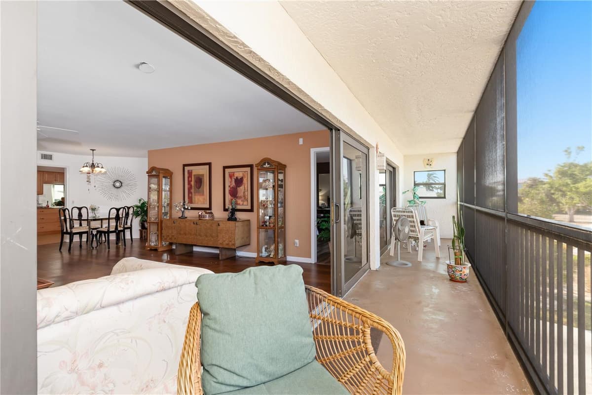 1801 JAMAICA WAY — photo 12 of 47