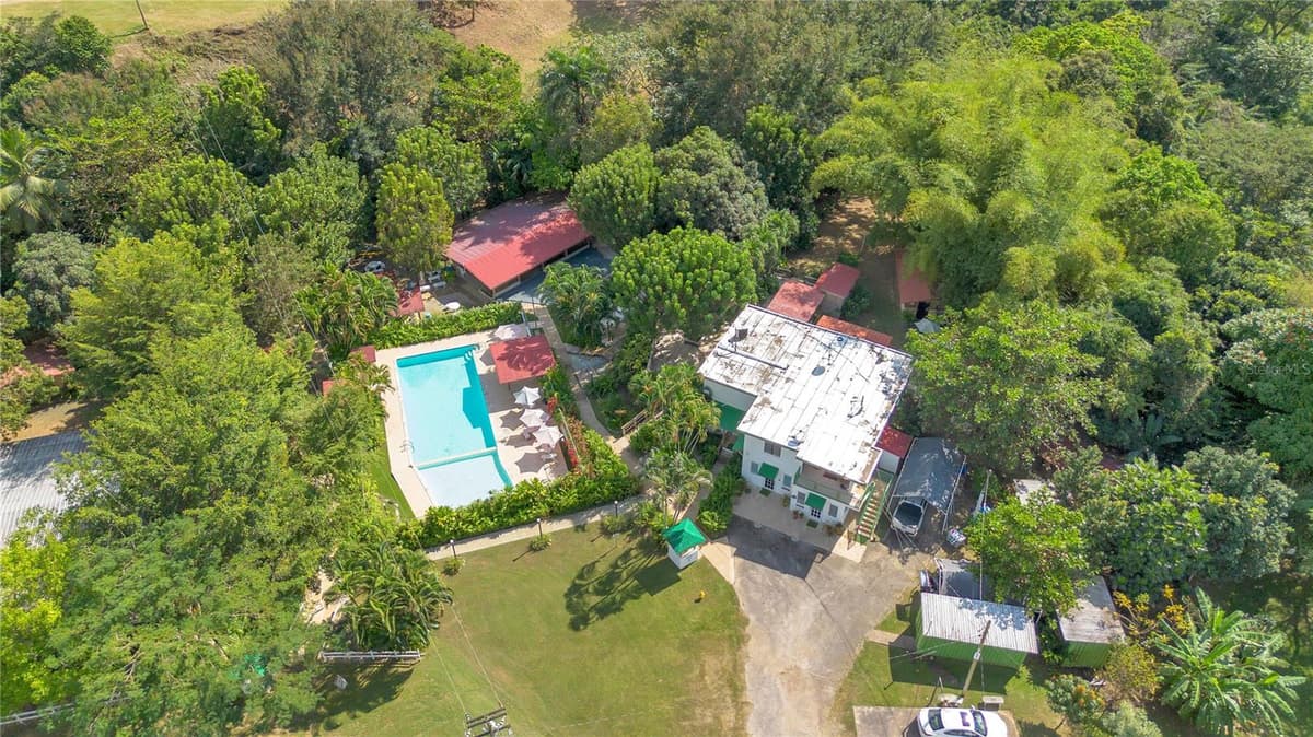132 QUEBRADA CEIBA — photo 1 of 86