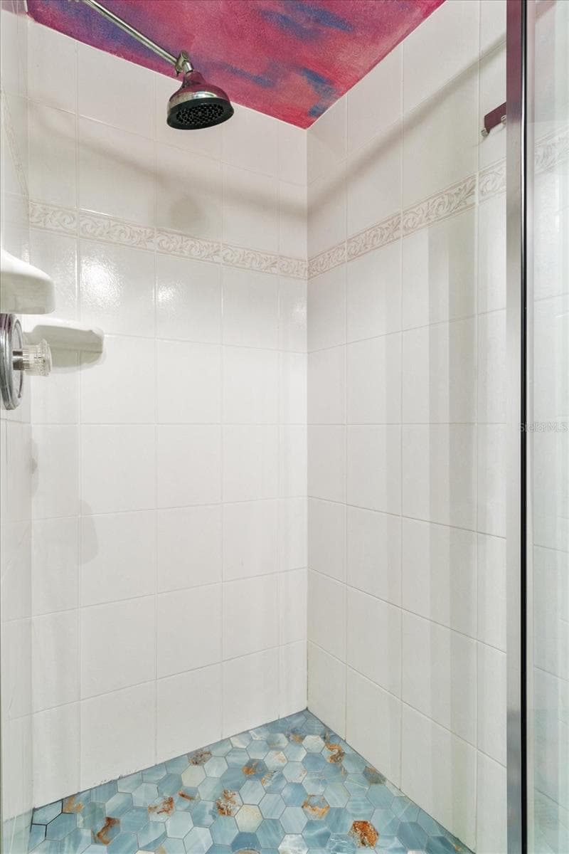 13477 IRWIN DRIVE — photo 41 of 99