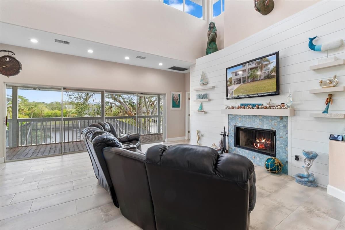 13477 IRWIN DRIVE — photo 2 of 99
