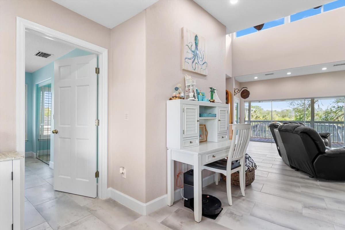 13477 IRWIN DRIVE — photo 16 of 99