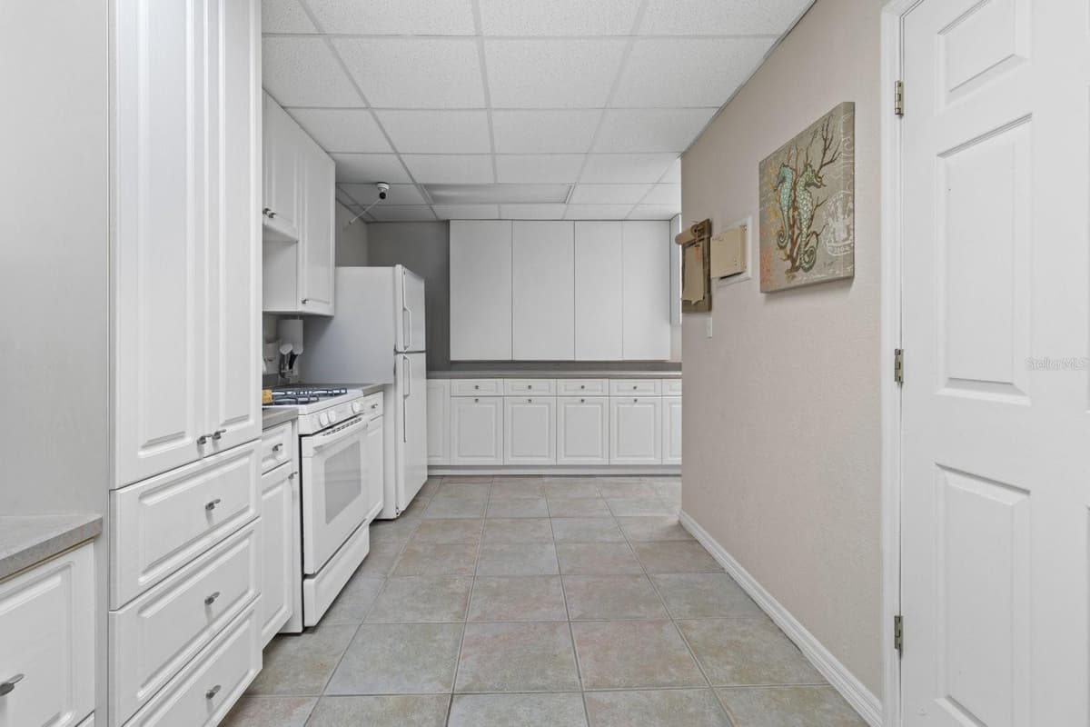 13477 IRWIN DRIVE — photo 46 of 99
