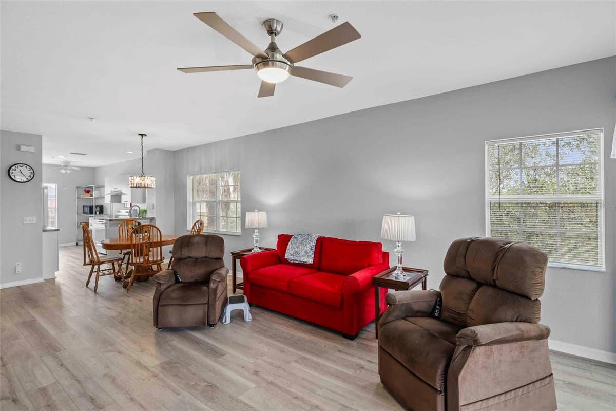 2121 HERON LAKE DRIVE — photo 13 of 41