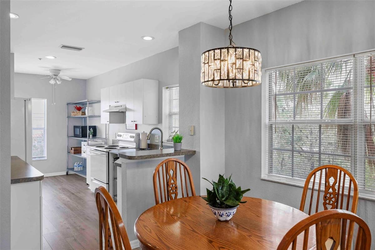 2121 HERON LAKE DRIVE — photo 17 of 41
