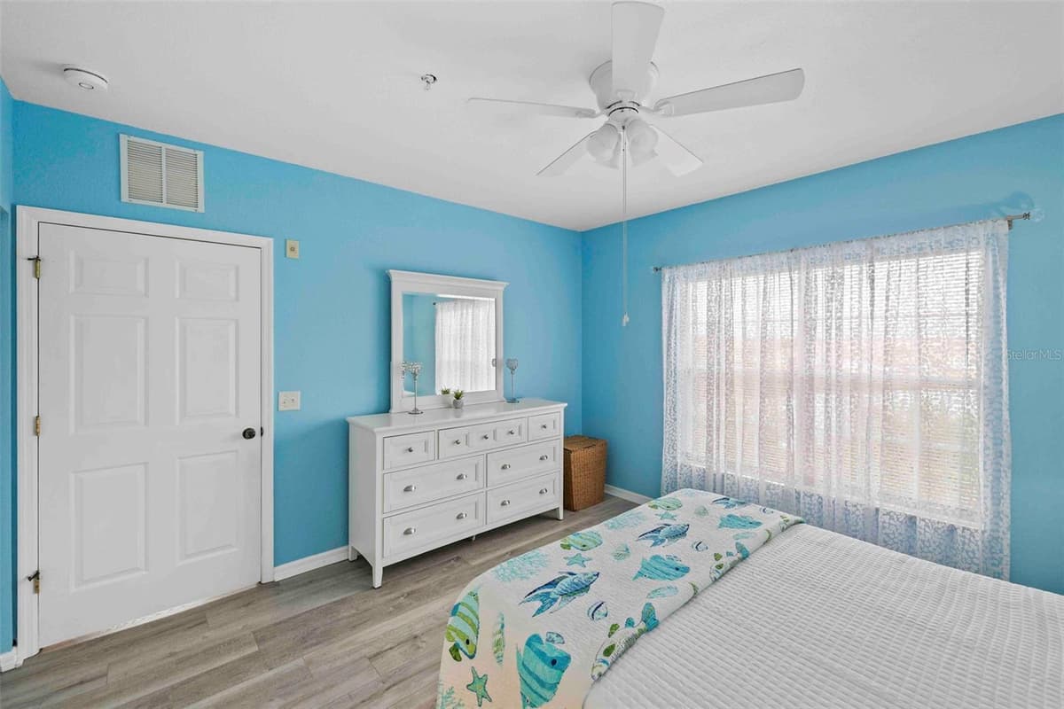 2121 HERON LAKE DRIVE — photo 22 of 41