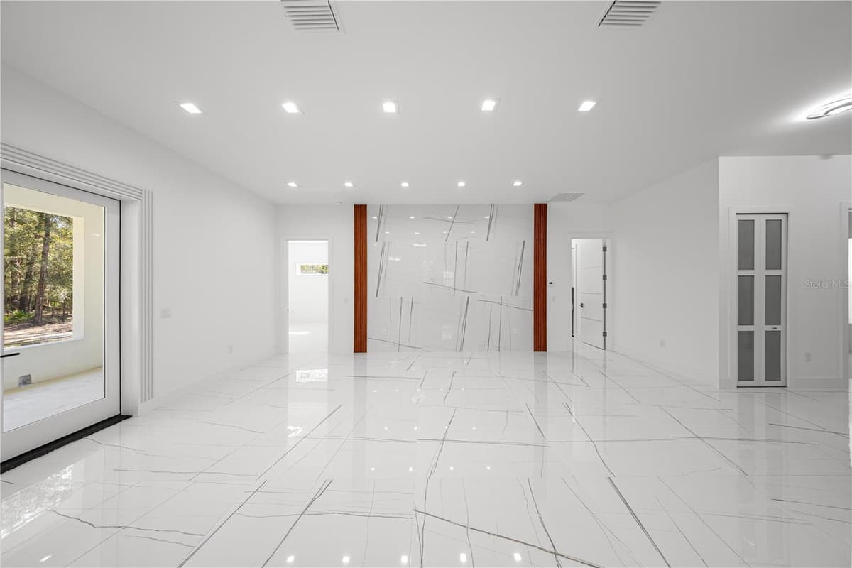 6877 131ST CIRCLE — photo 14 of 56