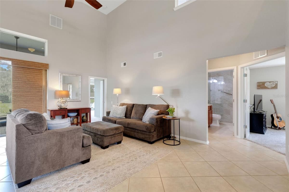 336 DEL SOL AVENUE — photo 10 of 77