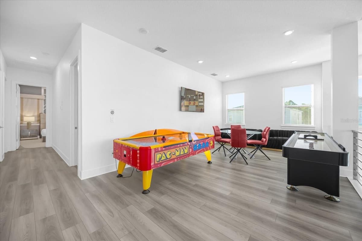 2137 PINE OAK LOOP — photo 30 of 59