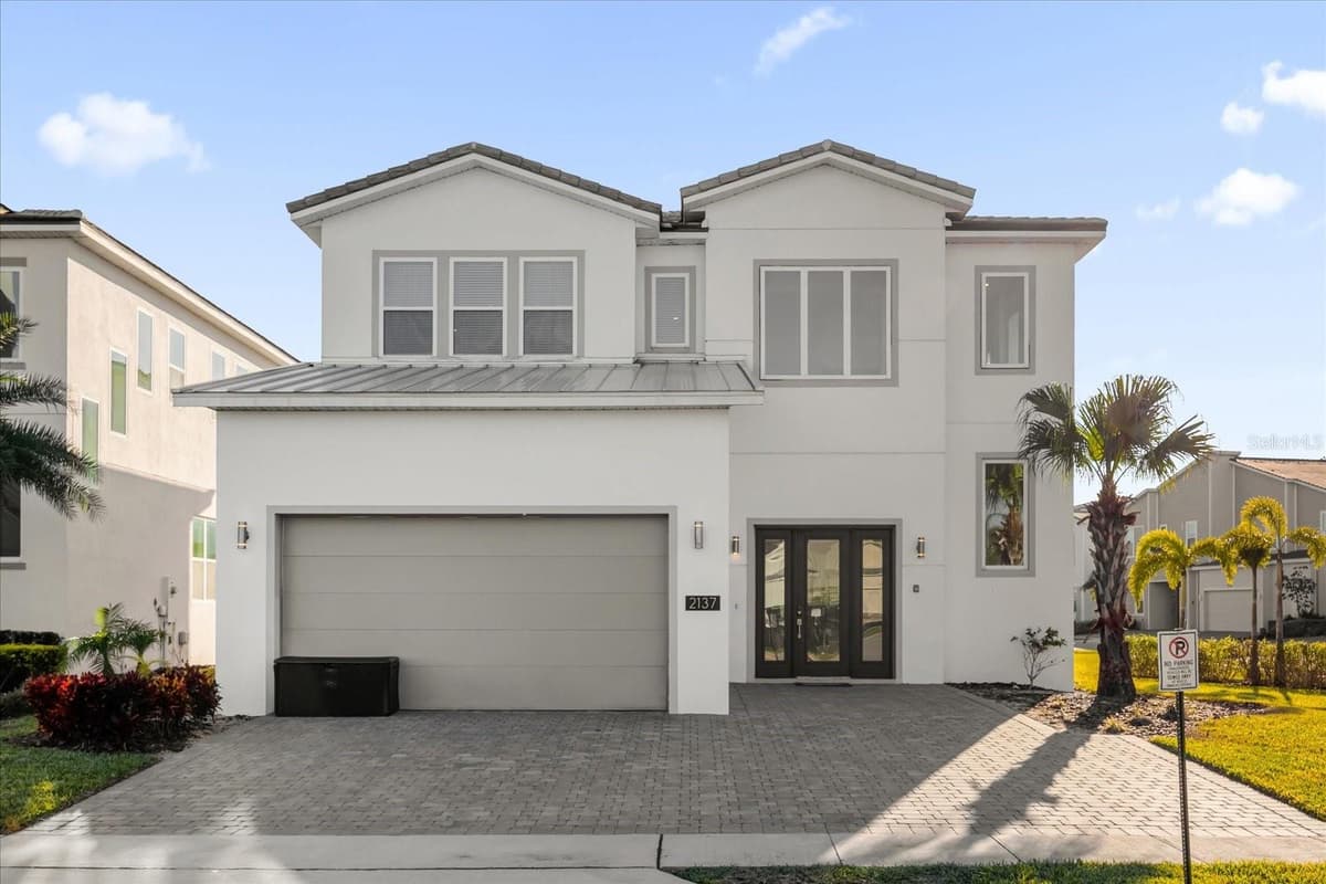 2137 PINE OAK LOOP — photo 2 of 59
