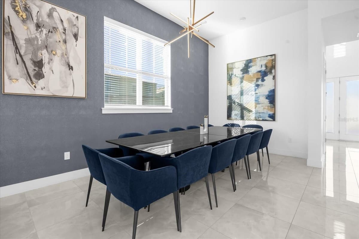 2137 PINE OAK LOOP — photo 10 of 59