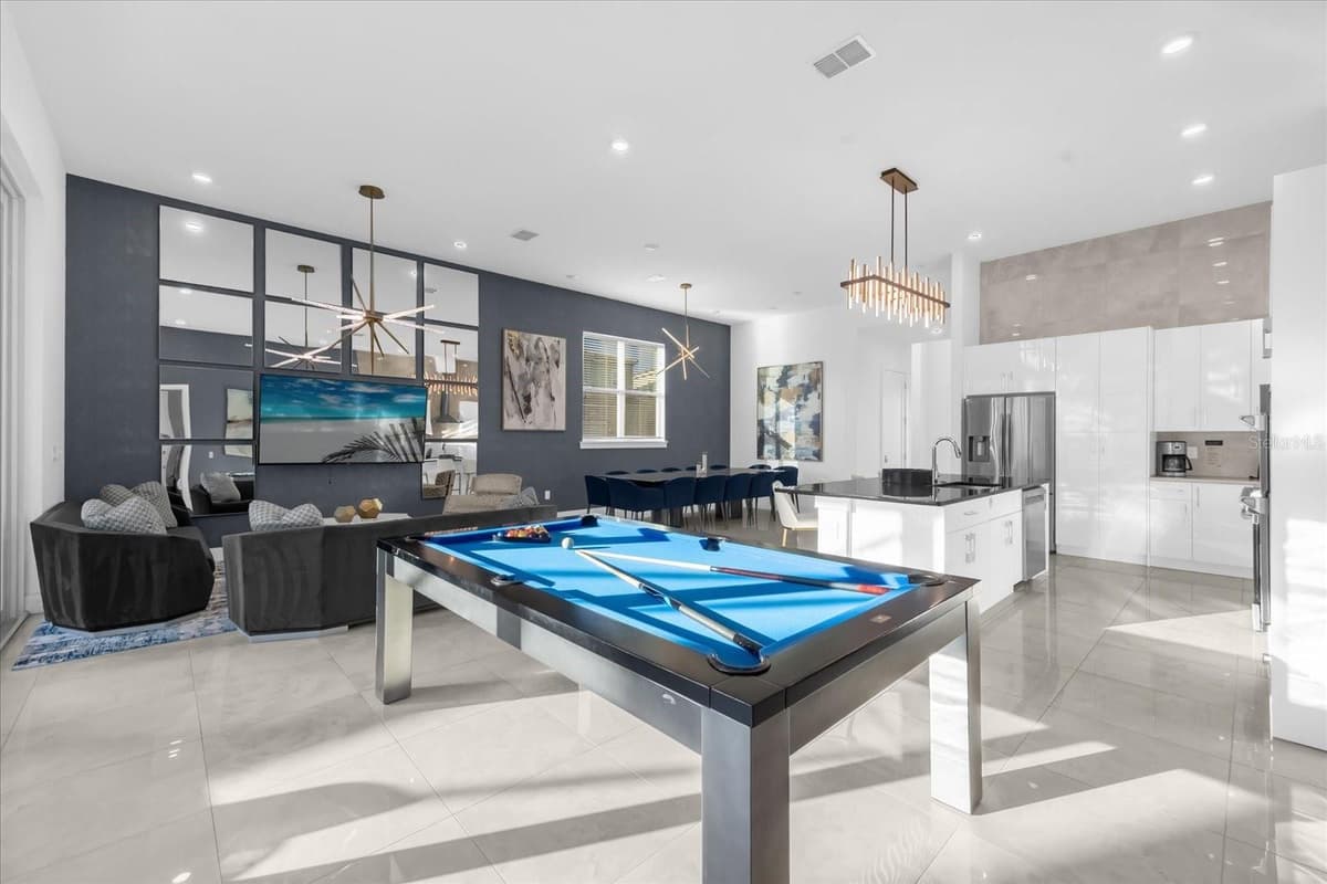 2137 PINE OAK LOOP — photo 4 of 59
