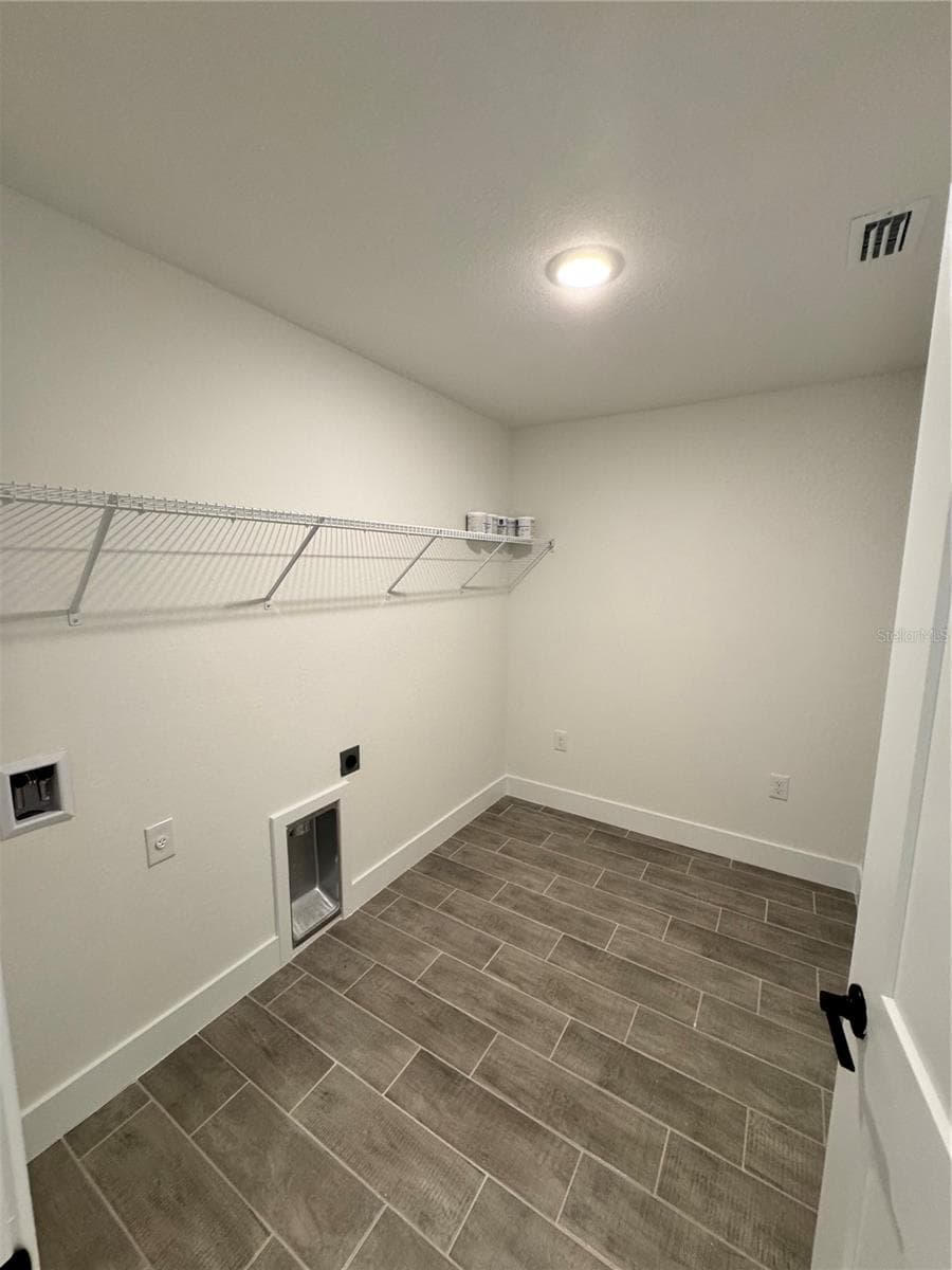 2667 AVERLAND LOOP — photo 6 of 16