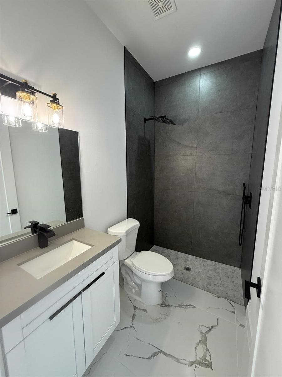 1320 14TH AVENUE — photo 13 of 32
