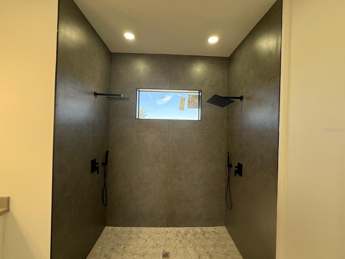 1320 14TH AVENUE — photo 14 of 32